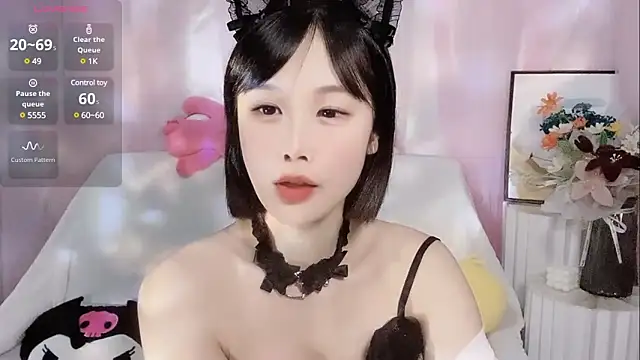 Snapshot of LaoSHI-999 chatting on 02.22.25 LaoSHI-999 online show from 02.22.25