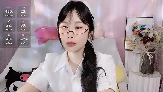 Snapshot of LaoSHI-999 chatting on 02.27.25 LaoSHI-999 online show from 02.27.25