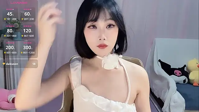 Snapshot of LaoSHI-999 chatting on 10.20.25 LaoSHI-999 online show from 10.20.25