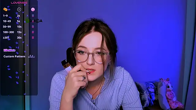 luna berryy online show from 11.14.25