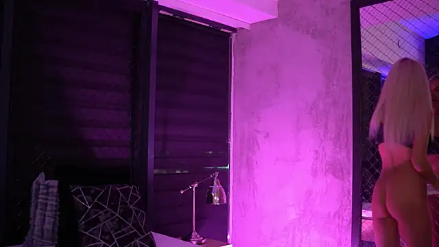 Candy Ivy online show from 10.28.25