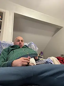 Snapshot of pantomax chatting on 02.17.25 pantomax online show from 02.17.25