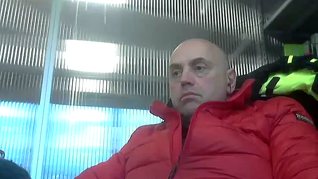 Snapshot of pantomax chatting on 02.24.25 pantomax online show from 02.24.25