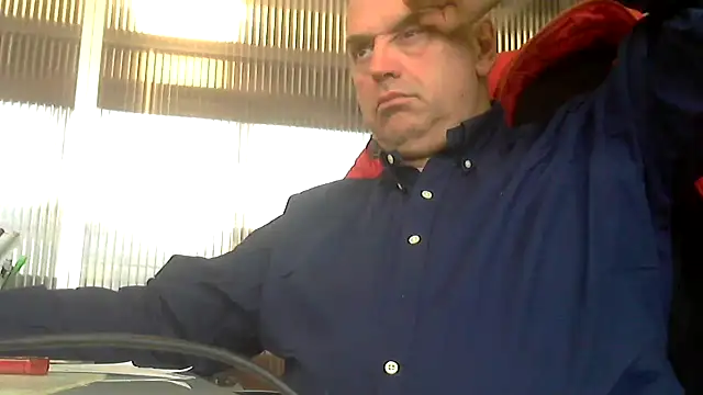 Snapshot of pantomax chatting on 02.28.25 pantomax online show from 02.28.25