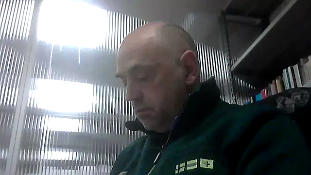 Snapshot of pantomax chatting on 11.13.25 pantomax online show from 11.13.25