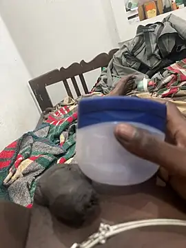 Snapshot of tamil000000 chatting on 01.04.25 tamil000000 online show from 01.04.25