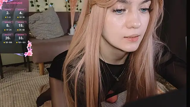 LilluCooper online show from 12.15.24