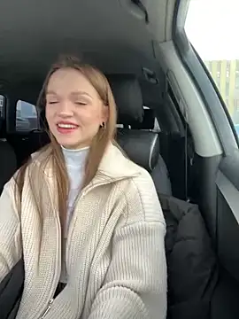 KitteCat online show from 12.17.24