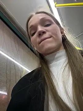 KitteCat online show from 12.21.24