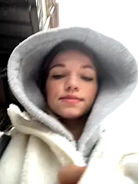 KitteCat online show from 09.20.25