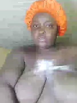 Snapshot of fatpussysasha chatting on 12.30.24 fatpussysasha online show from 12.30.24