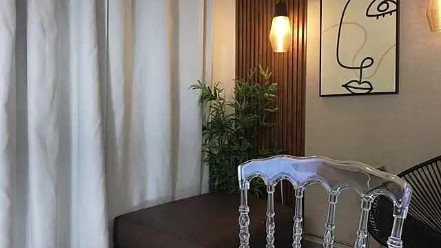 Sharlotte Milk online show from 10.03.25