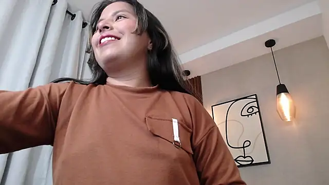 Sharlotte Milk online show from 10.06.25