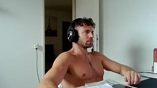 alpha-hunk online show from 04.15.26