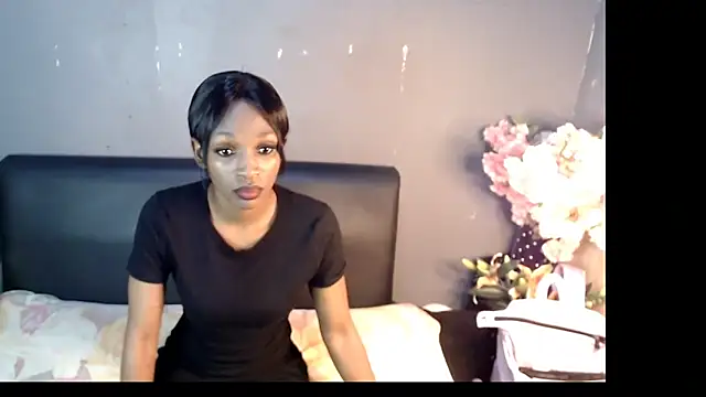 Snapshot of Ebonypreciousx chatting on 10.22.25 Ebonypreciousx online show from 10.22.25
