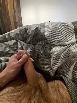 Snapshot of NiceBone000 chatting on 12.04.25 NiceBone000 online show from 12.04.25