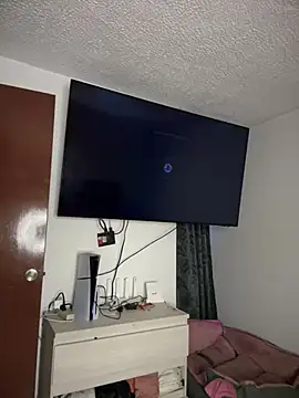 ariiel  online show from 12.08.24