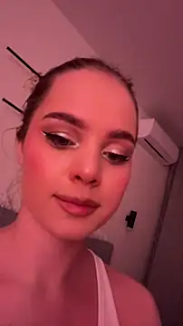 SIlviaBeyt online show from 11.04.25