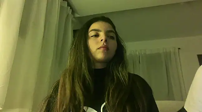 Snapshot of Gina257 chatting on 12.21.24 Gina257 online show from 12.21.24