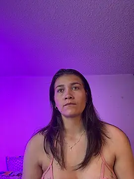 aurora divine online show from 03.31.26