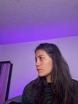 aurora divine online show from 04.17.26