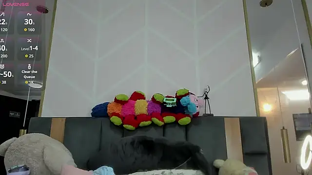 MadyJackson online show from 11.04.25