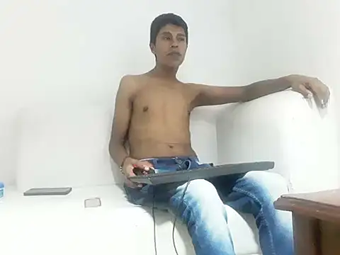 dani07- online show from 01.25.25