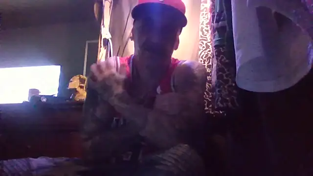 Snapshot of CandiedPompano chatting on 10.09.25 CandiedPompano online show from 10.09.25