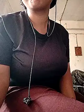 ruhi2003 online show from 02.14.25