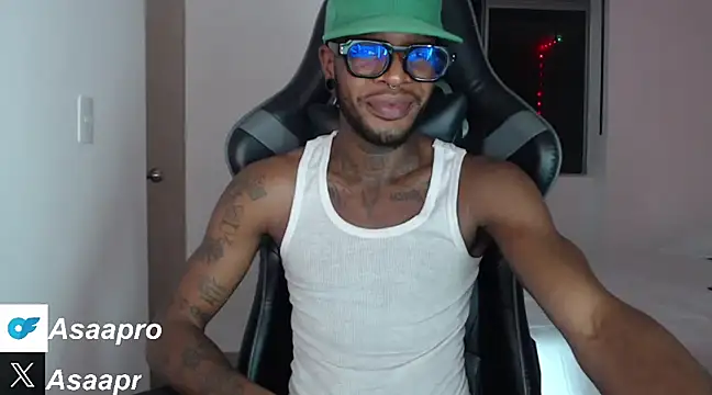 Snapshot of asaapr chatting on 02.13.25 asaapr online show from 02.13.25