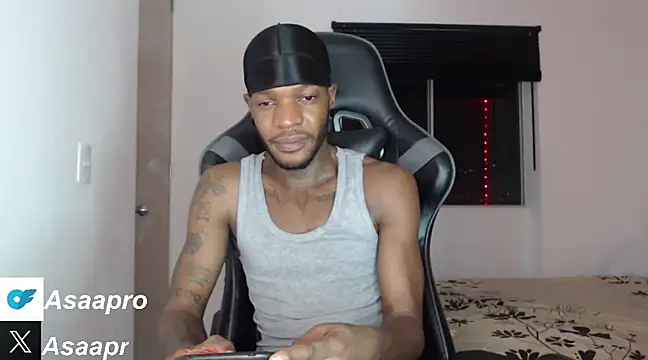 Snapshot of asaapr chatting on 02.14.25 asaapr online show from 02.14.25