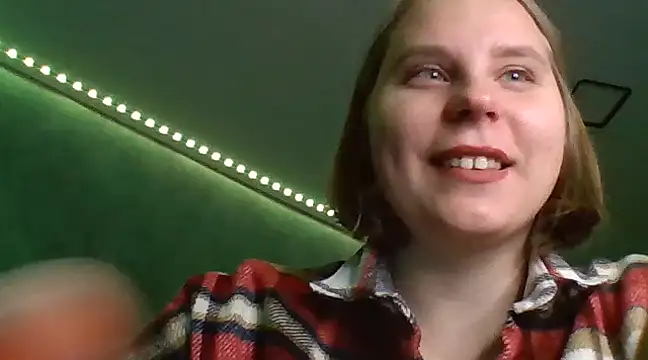 Snapshot of Thalia__Star chatting on 12.15.24 Thalia Star online show from 12.15.24
