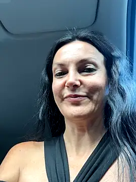 -OLYA- online show from 09.09.25