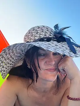 -OLYA- online show from 10.16.25