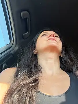 -OLYA- online show from 10.17.25