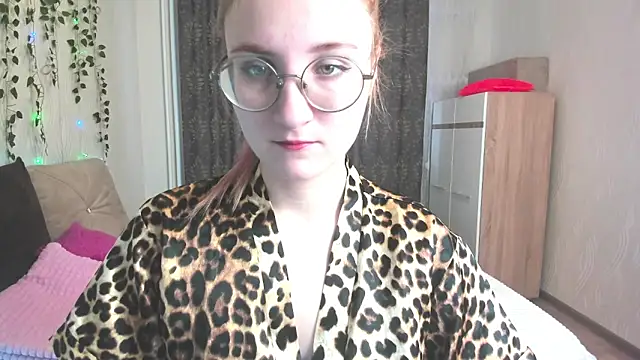 Snapshot of Miss_Elsa_ chatting on 01.28.25 Miss Elsa online show from 01.28.25