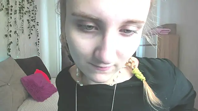 Snapshot of Miss_Elsa_ chatting on 02.12.25 Miss Elsa online show from 02.12.25