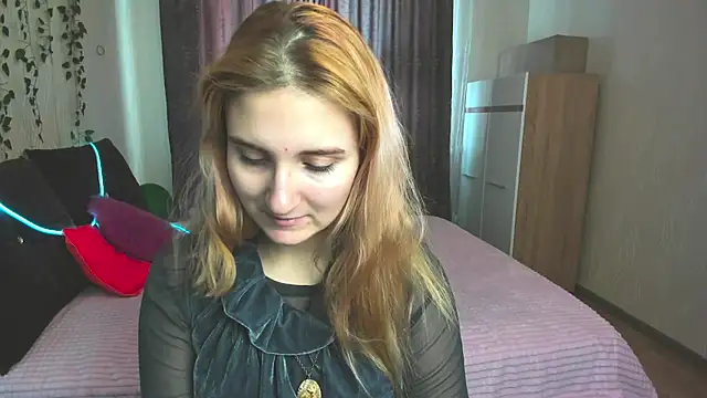 Snapshot of Miss_Elsa_ chatting on 02.22.25 Miss Elsa online show from 02.22.25