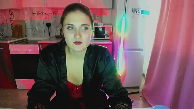 Snapshot of Miss_Elsa_ chatting on 10.25.25 Miss Elsa online show from 10.25.25