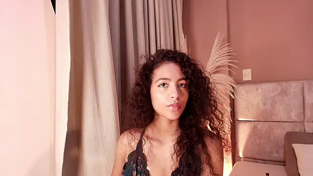 Snapshot of AntonellaHall_ chatting on 03.04.26 AntonellaHall online show from 03.04.26