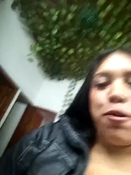 Laiia Page online show from 04.07.26