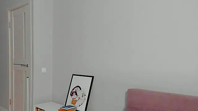 Snapshot of EllaSky_xoxo chatting on 12.14.24 EllaSky xoxo online show from 12.14.24