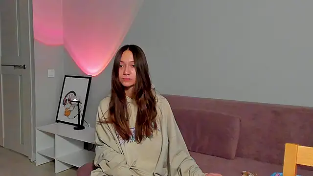 Snapshot of EllaSky_xoxo chatting on 01.17.25 EllaSky xoxo online show from 01.17.25