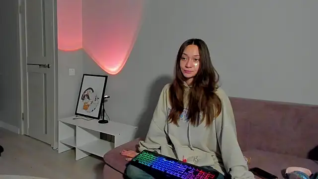 Snapshot of EllaSky_xoxo chatting on 01.18.25 EllaSky xoxo online show from 01.18.25