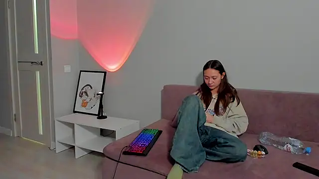 Snapshot of EllaSky_xoxo chatting on 01.21.25 EllaSky xoxo online show from 01.21.25