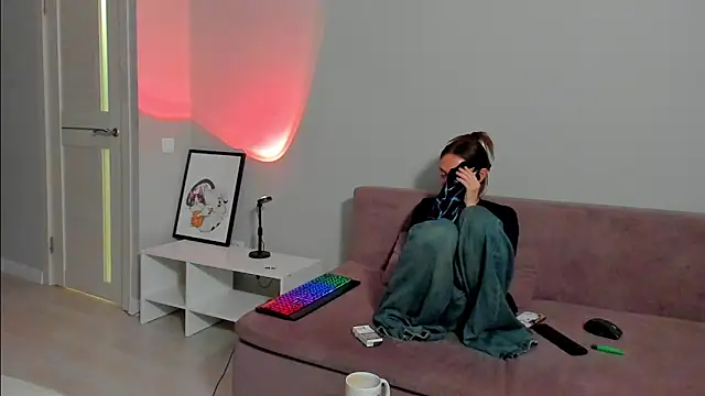 Snapshot of EllaSky_xoxo chatting on 01.25.25 EllaSky xoxo online show from 01.25.25