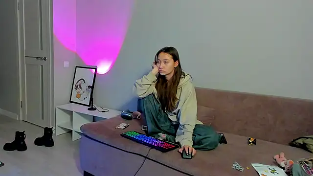 Snapshot of EllaSky_xoxo chatting on 01.31.25 EllaSky xoxo online show from 01.31.25