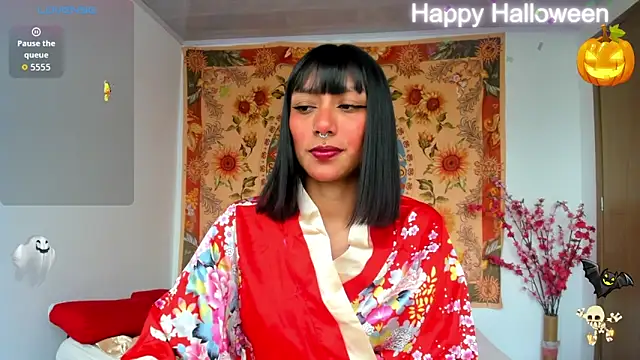 Snapshot of Demeter__ chatting on 10.29.25 Demeter online show from 10.29.25