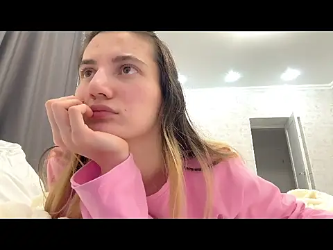Snapshot of Asya_Fairy chatting on 10.12.25 Asya Fairy online show from 10.12.25