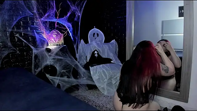 Snapshot of Calliope_dark chatting on 11.06.25 Calliope dark online show from 11.06.25